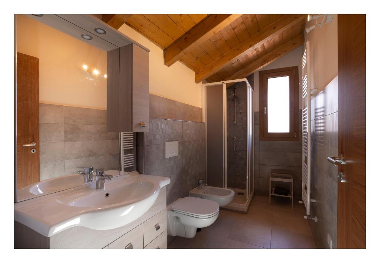 Al Salto Del Gatto Bed & Breakfast Schianno Exterior photo
