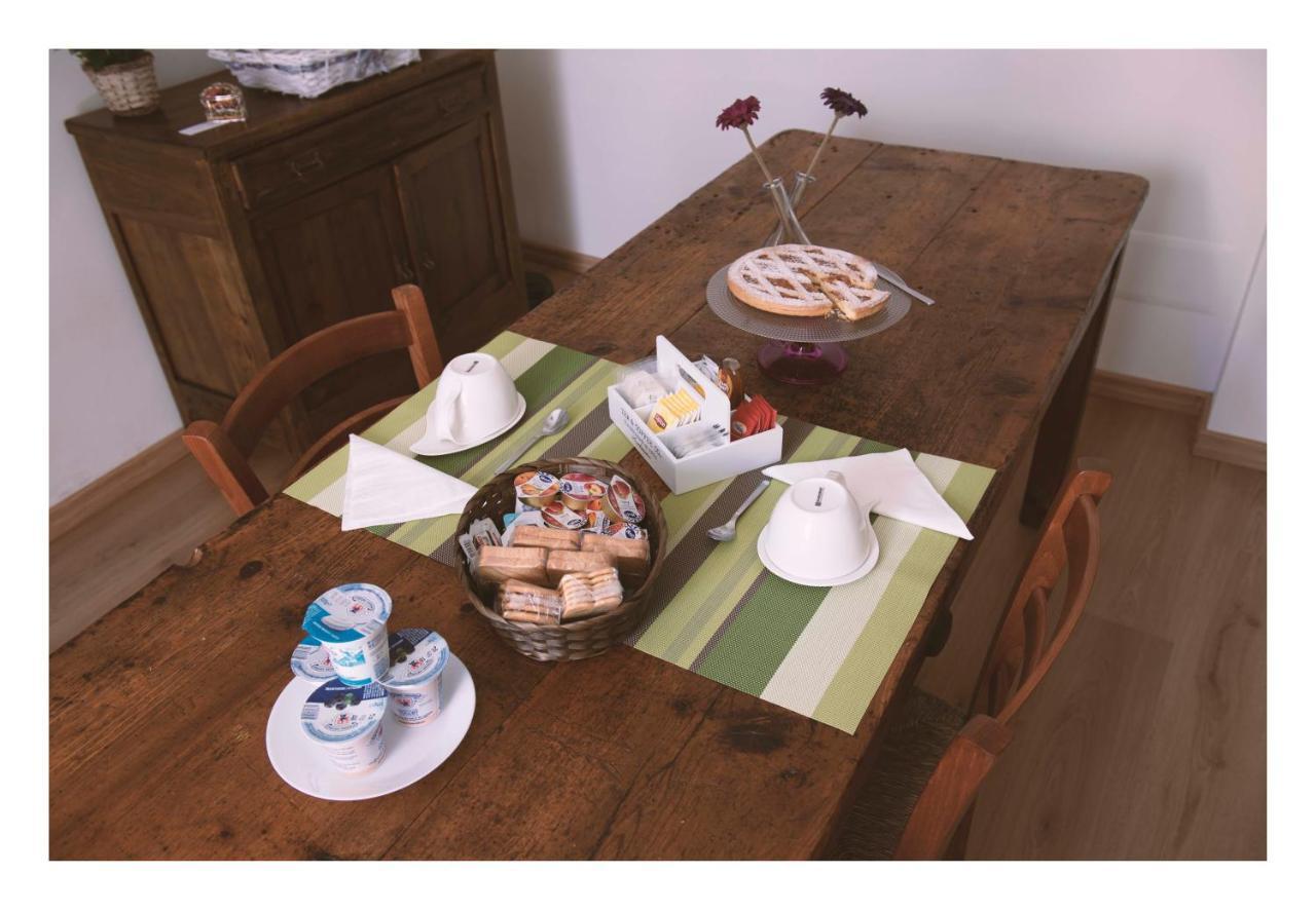 Al Salto Del Gatto Bed & Breakfast Schianno Exterior photo